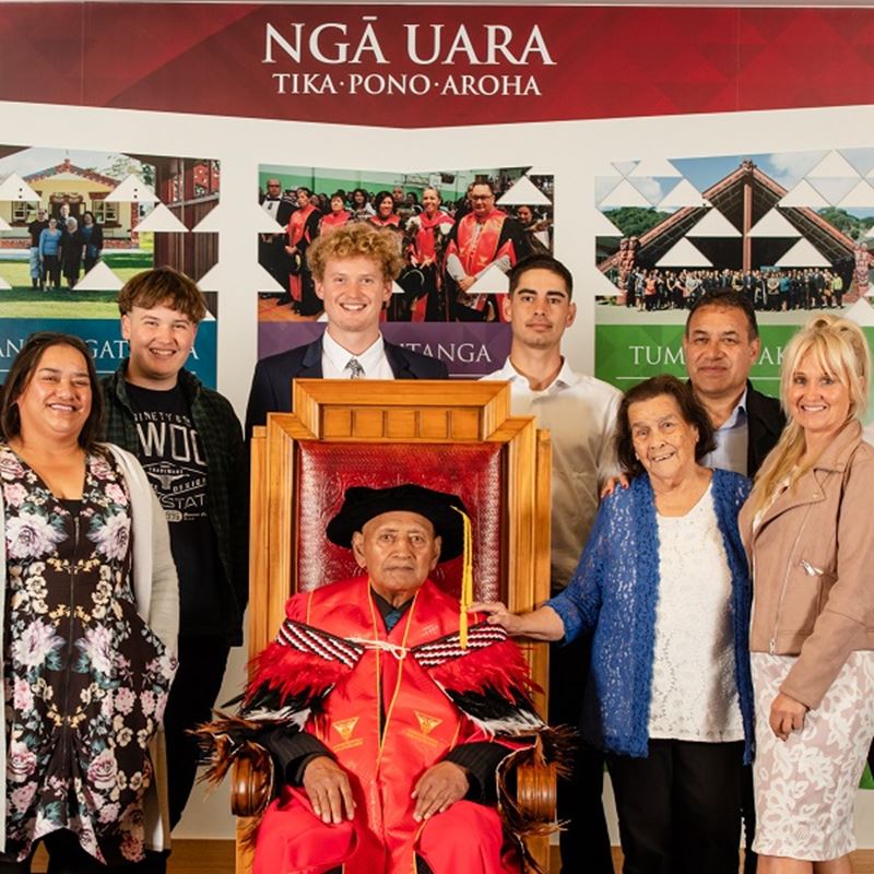 Te Whare Wānanga o Awanuiārangi award Honorary Doctorates to distinguished Māori leaders