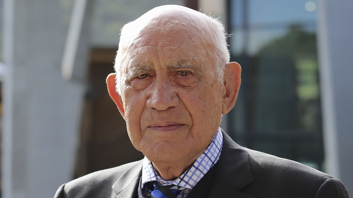 Sir Hirini Moko Mead